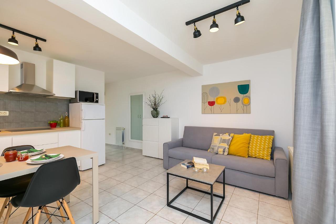 Apartments Dama Пореч Екстер'єр фото