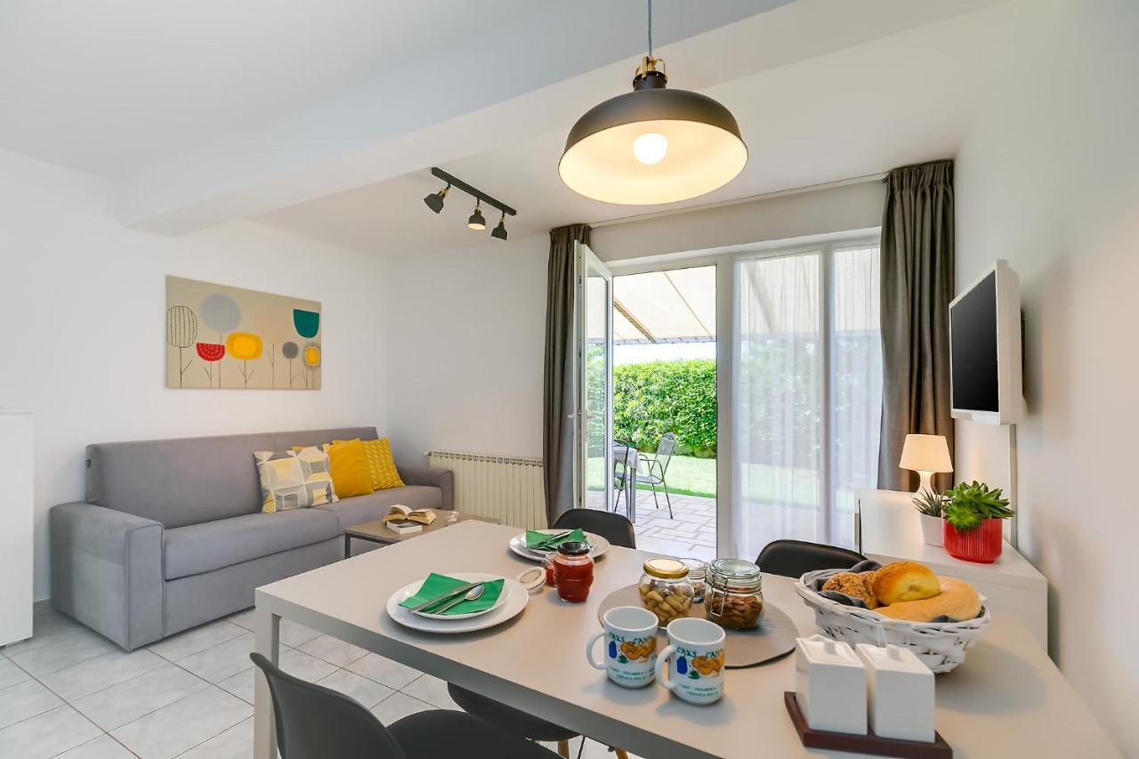 Apartments Dama Пореч Екстер'єр фото