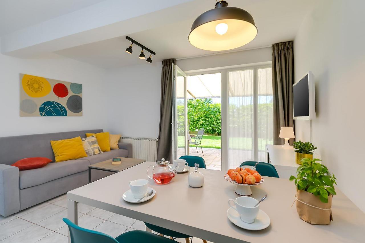 Apartments Dama Пореч Екстер'єр фото